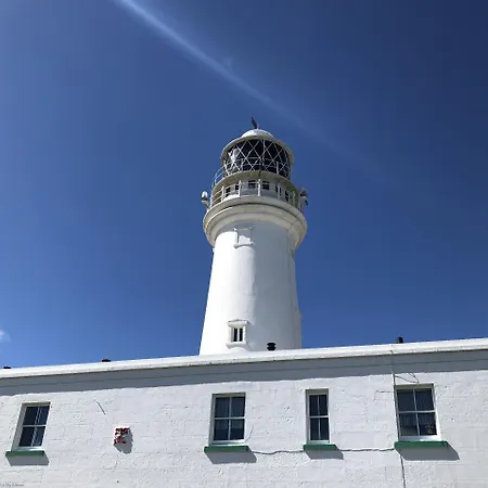 Semesterbostad Sunsets And Sandcastles - Part Of The The Bay Village With Pool, Gym And Direct Access, Pub, Restaurant, Tennis And Meadows Walks