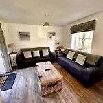 Sunsets And Sandcastles - Part Of The The Bay Village With Pool, Gym And Direct Access, Pub, Restaurant, Tennis And Meadows Walks